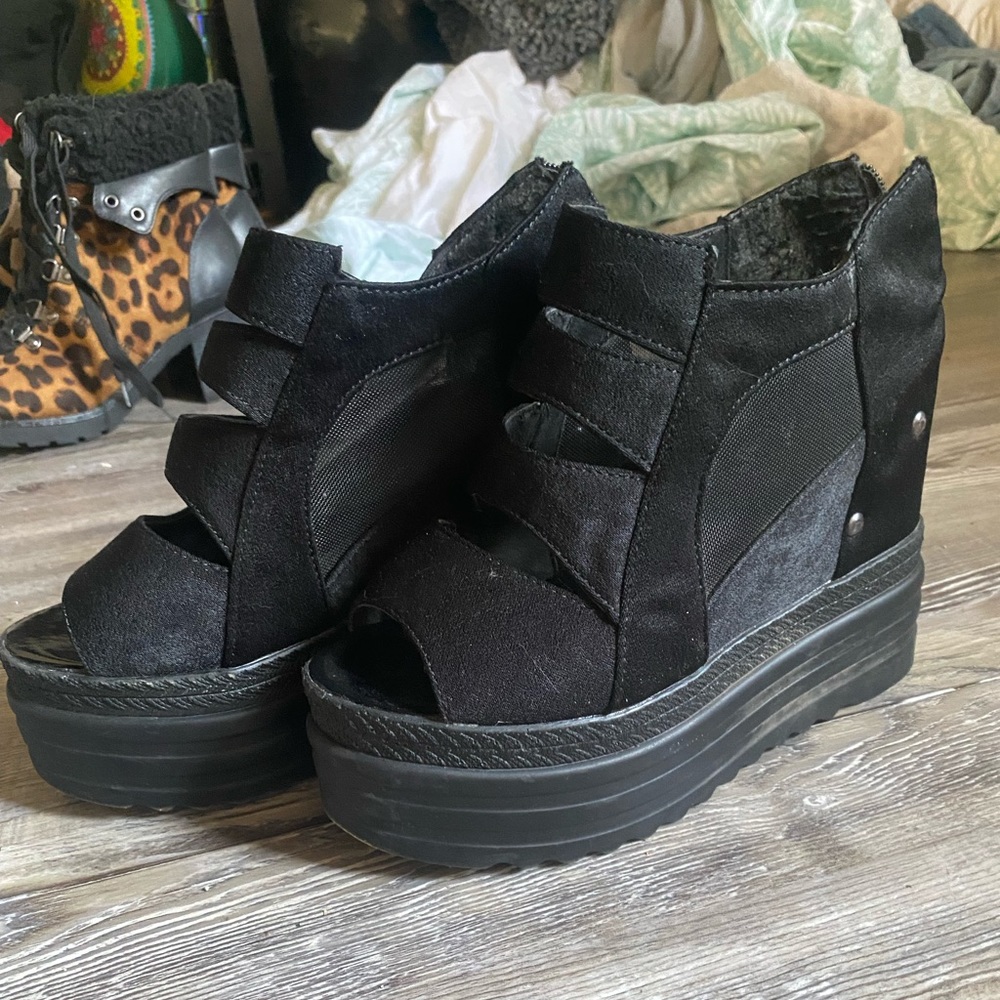 Platform Wedges
